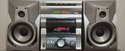 Sony muzikalniy sentr