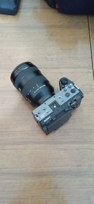 SONY FX 3 sotiladi