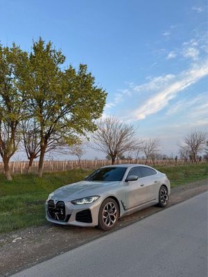 Продаётся bmw i4 в идеальном состоянии