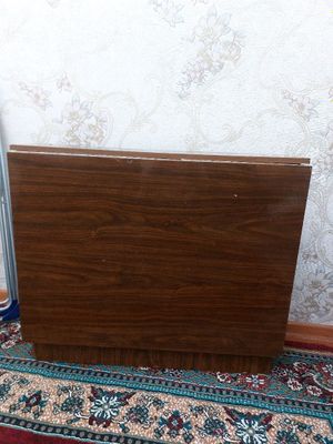Мебель стол книжка