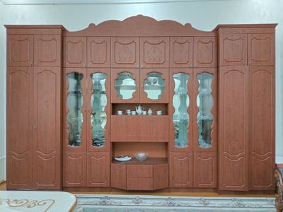Стенка для гостевого зала, продаётся