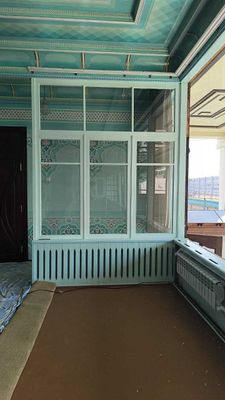 Продам Срочно россия из деревья Стекло и дверь