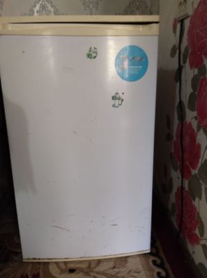 LG холодильник 124л