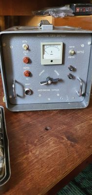 Akumlator zaryatnik 12. 24 volt zaryat qiladi