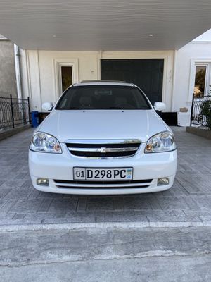 Lacetti 1.6 Avtomat 3 pozitsa 2012 yil xolati ideal Lasetti