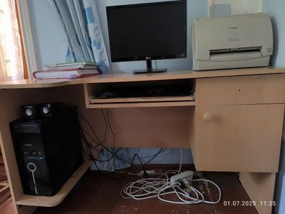 Komyuter stoli va stuli