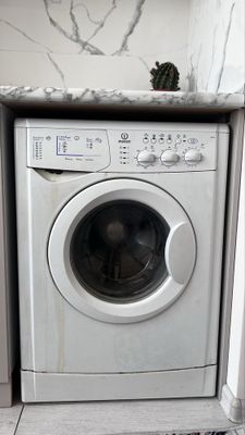 Стиральный машина Indesit