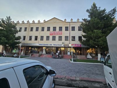Juma Shaxrida bino sotiladi qurilish osti 610 kv foydali maydoni 1760