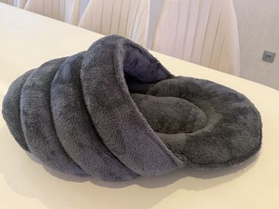 Лежанка для кошек