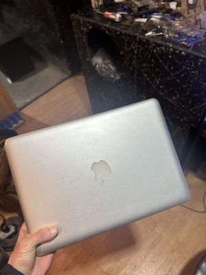 Apple Macbook air 13