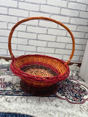 Круглая корзина для цветов/ фруктов