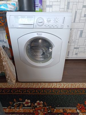 Продам стиральную машину Indesit