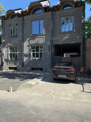 Чилонзор 7 кв 3.7 сутик, сантехника, электрикаси буган;
