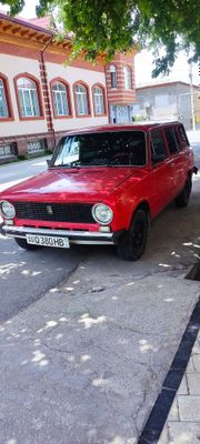 Avtomabil VAZ 2102