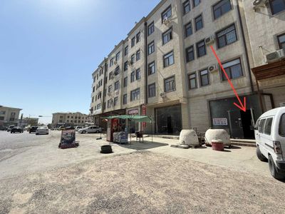 SHAHAR MARKAZIDAN tayyor magazin sotiladi