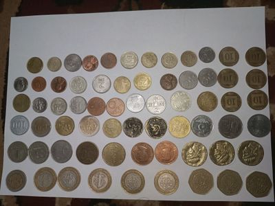 продаю монеты