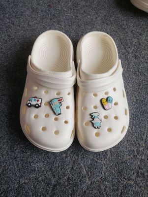 crocs poyabzali