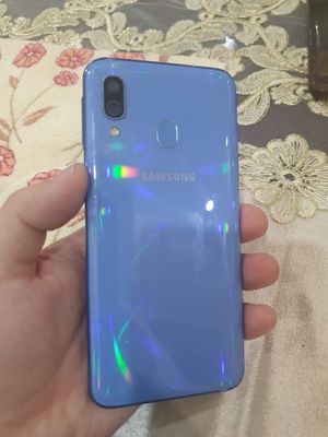 Samsung a40 blue