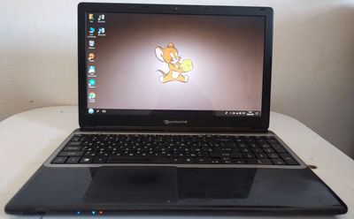 Ноутбу Packard Bell.