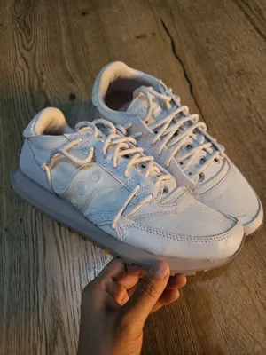 Кросовка корейского бренда 42раз 40$