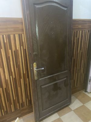 Продается входная дверь