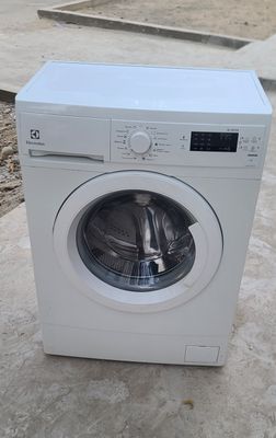 Electrolux 5 кг сенсор