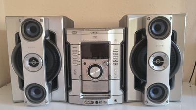 Продам Sony mhs GN77