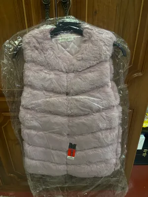 Безрукавка для девочек новое