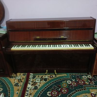 Pianina. .
