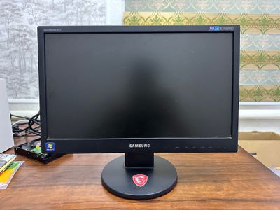 Монитор Samsung 19