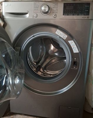Продам стиральную машинку LG В ОТЛИЧНОМ СОСТОЯНИИ