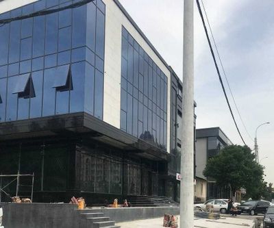 Здание Бадамзар 3-этажа+подвал 1000 м² фасад сделан внутри чистовая