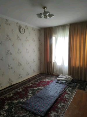 qoraqamish 1 da 1xonali uy 250$