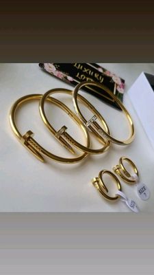 Cartier complekt 680 ming branslet uzuk 220 ming