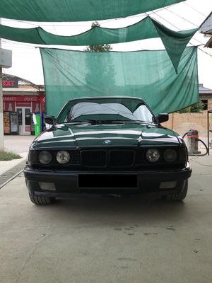 BMW 7seria E32 735i