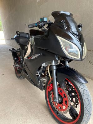Kawasaki 250cc Edial holatda