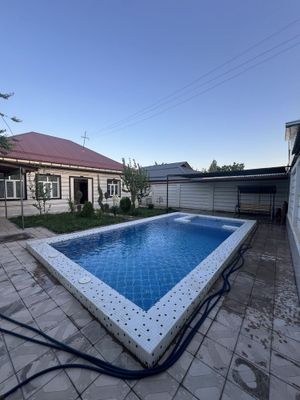 Oqtosh dacha oilaviy