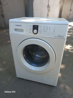Продаётся стиральная машинка 6кг