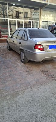 Нексия 2 донс сотилади
