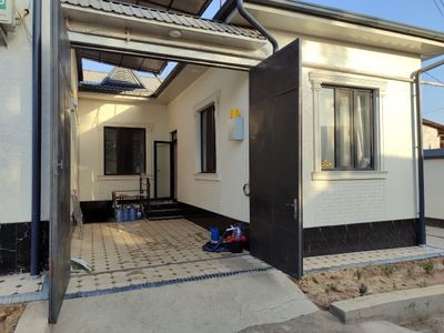 Hovli sotiladi 65k