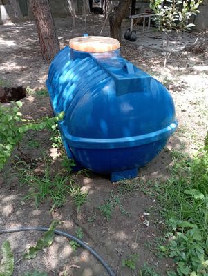 Продам тару для жидкости. 1 тонник