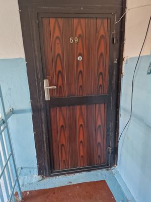 Сотилади темир эшик