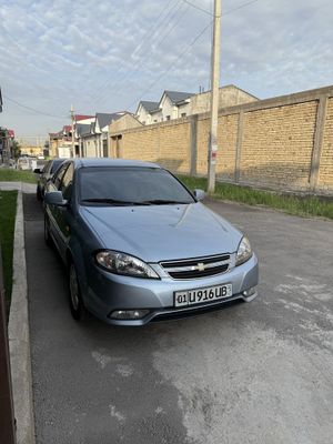 Gentra 2014 года
