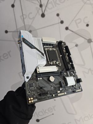 Gigabyte B760 Gaming plus WIFI