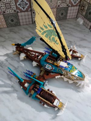 Собранные наборы Lego и реплики