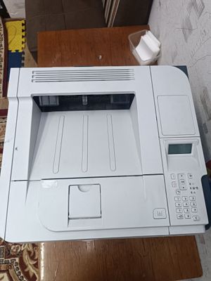 Принтер б/у HP LaserJet P3015.