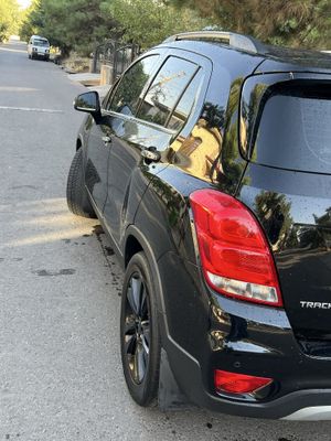 Tracker srochna sotiladi