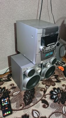 Музыкальный центр LG