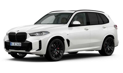 BMW X5 xDrive40i Средняя комплектация в наличии