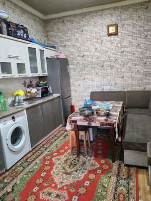 Uchaska sotiladi Sergelida Jaloir maxaladan